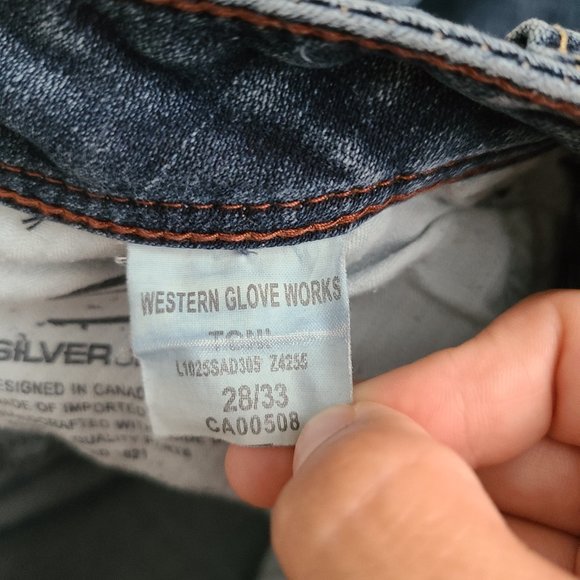 medium wash bootcut Silver jeans - Picture 7 of 8
